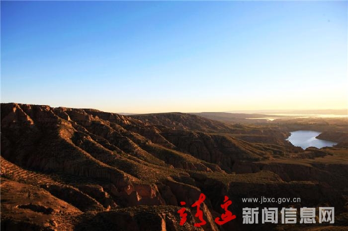 山峦叠嶂