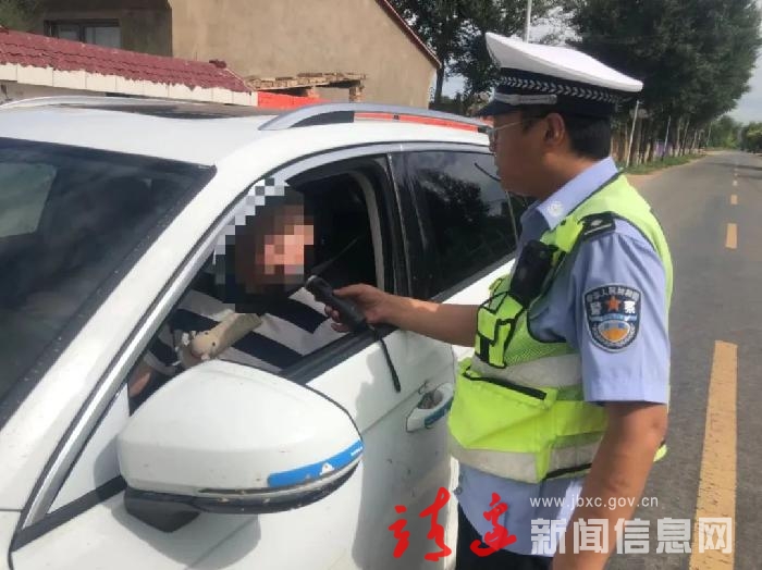错时出击！靖边交警开展午后酒驾整治