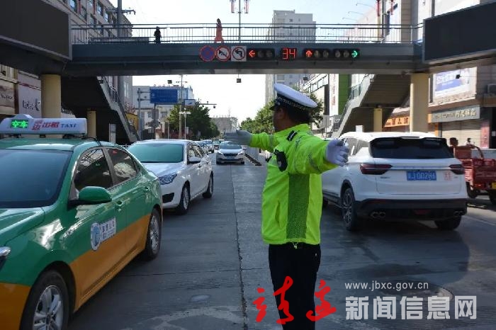 靖边交警全程护航中考，助力学子圆梦！