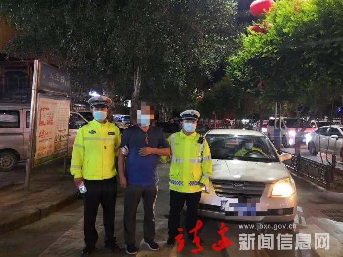 “警”相随，保平安！中秋假期靖边县道路交通安全有序