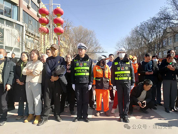 春节我在岗｜靖边：红火闹秧歌，“警”色护平安！