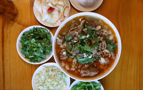 靖边羊肉圪坨，一碗充满烟火气的浪漫～～