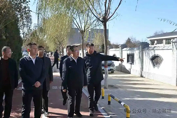 曹龙实地督导城区环境综合整治工作