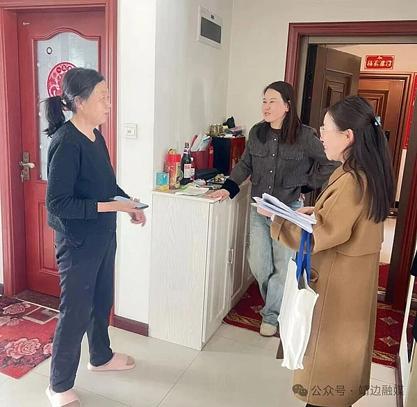 靖边县龙山路社区入户走访听民声 用情办好民生事